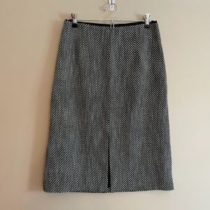 EUC. LOFT, Gradient Gray/Black Skirt, Size 2